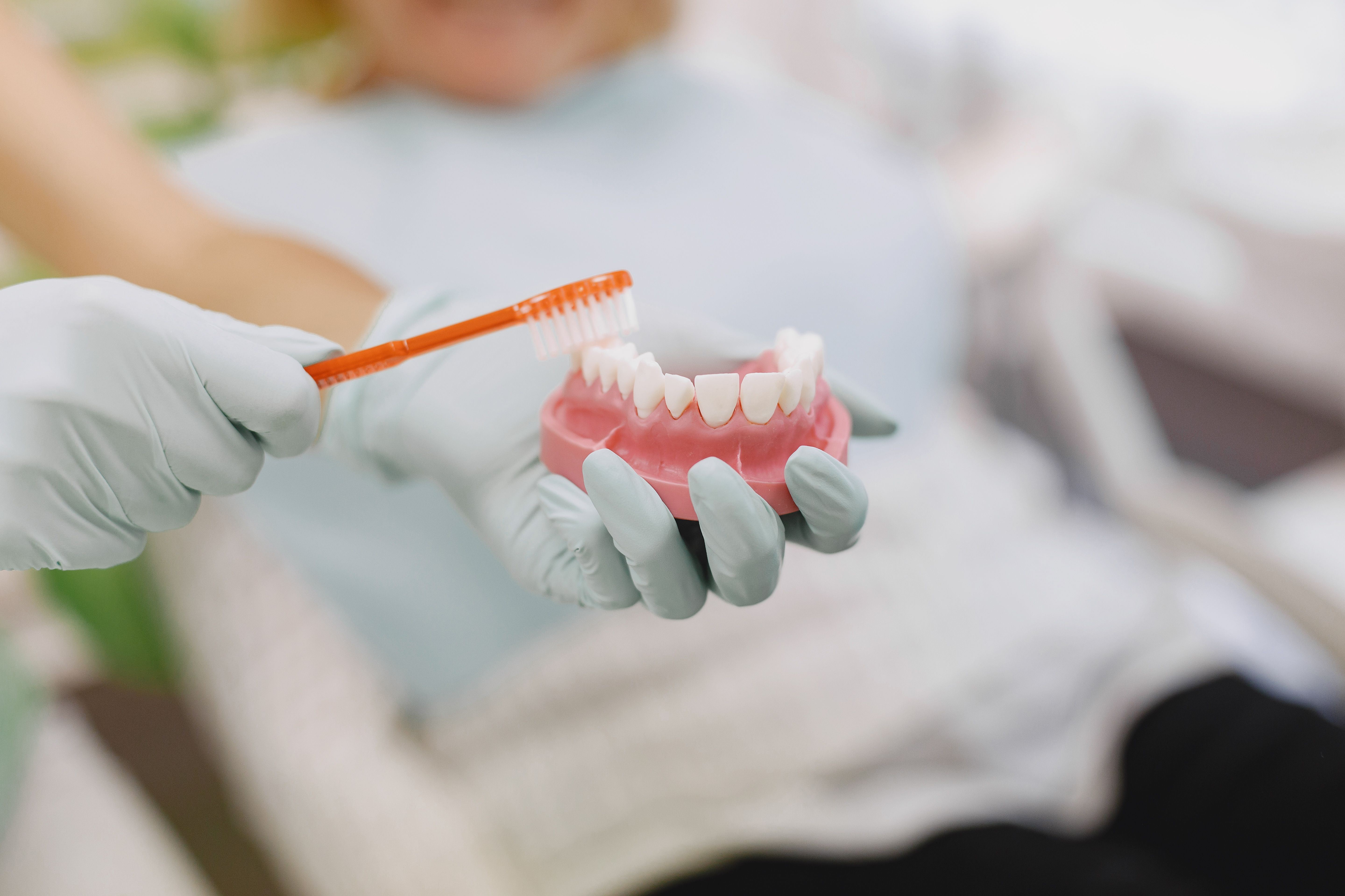 Ile trwa wgojenie implantu?